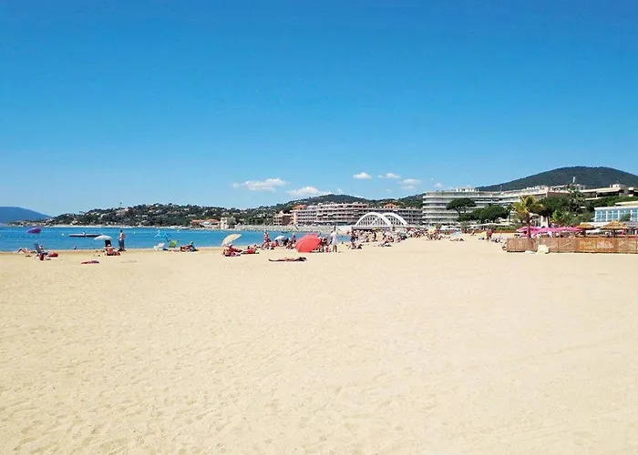 Saint-maxime Centre: T2 - 4 Couchages Avec Parking Et A Pied - Fr-1-226-483 * Sainte-Maxime