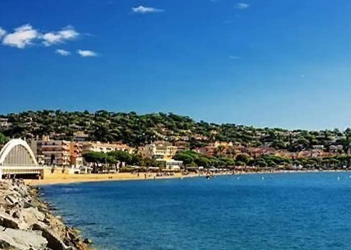 Saint-maxime Centre: T2 - 4 Couchages Avec Parking Et A Pied - Fr-1-226-483 Apartment Sainte-Maxime