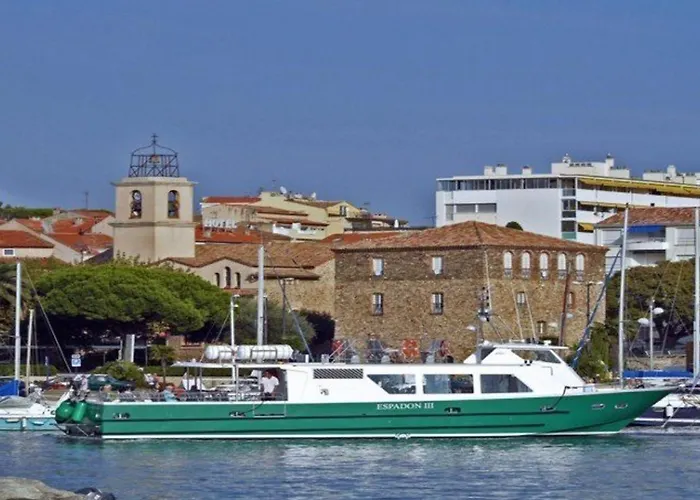 Saint-maxime Centre: T2 - 4 Couchages Avec Parking Et A Pied - Fr-1-226-483 Appartement Sainte-Maxime